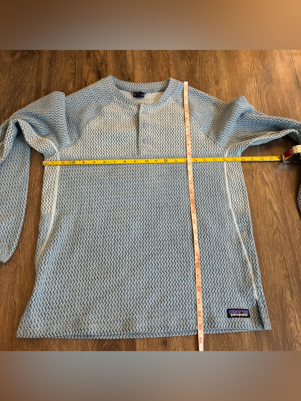 Patagonia R1 Air Henley - Picture 7 of 8